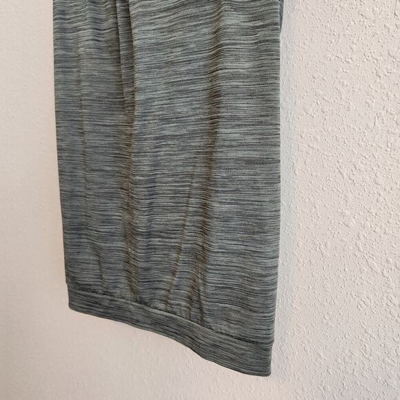 Athleta Shadow Stripe‎ Energize Tank Jasper Green Size Medium - Picture 5 of 12